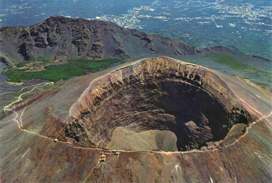 de krater van de vesuvius