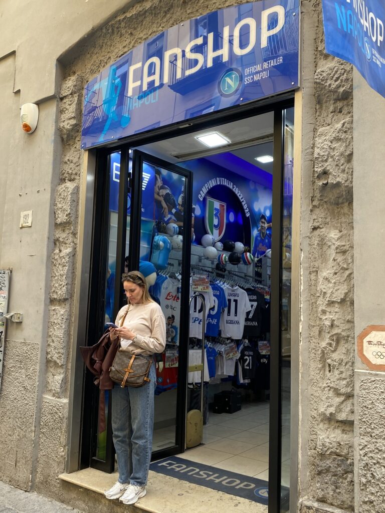 fanshop napoli in chiaia